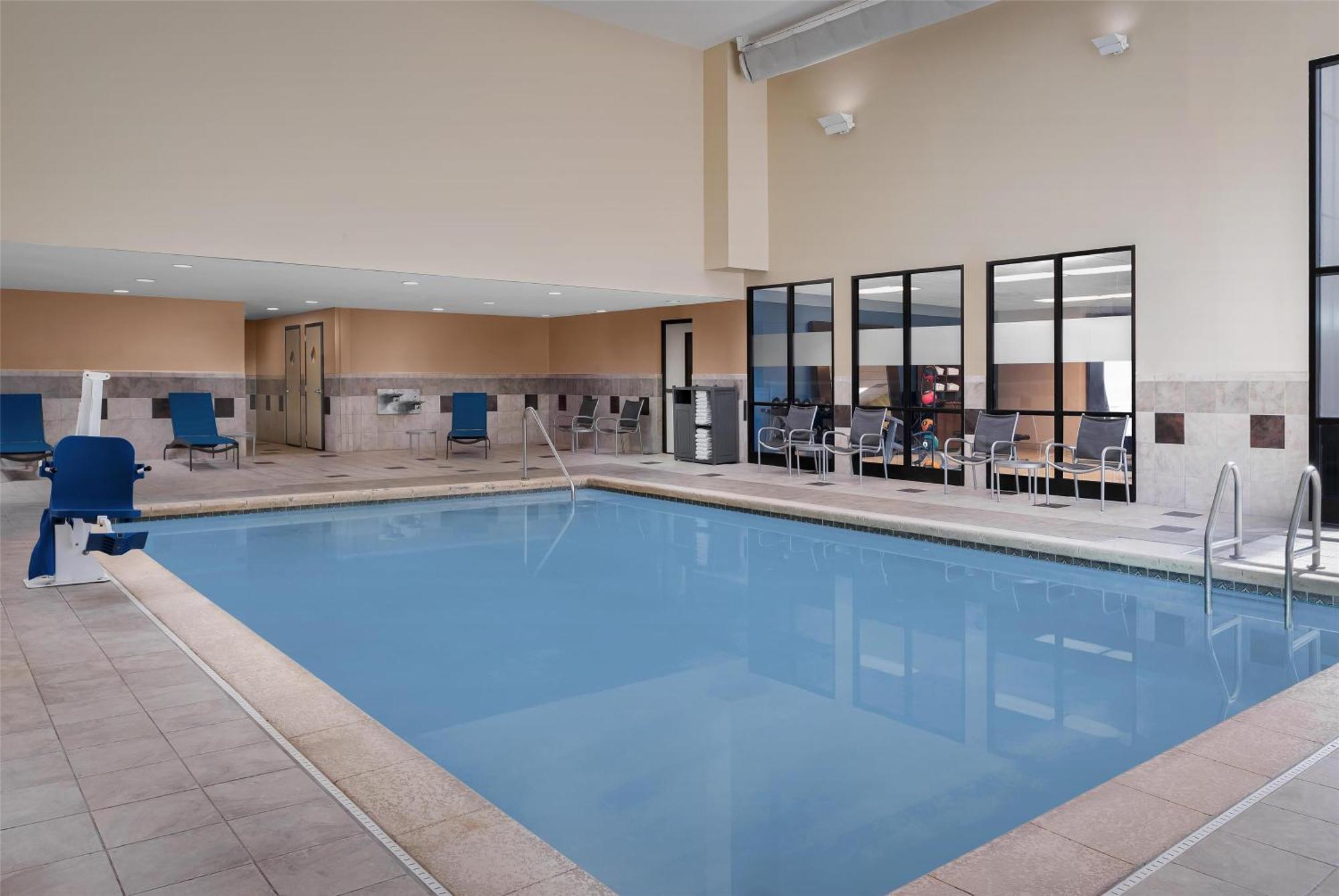 Hotel Hampton & Omaha-downtown